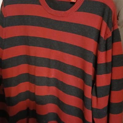 Men's clothes - Shirts, and a pair of shorts Most size XXL