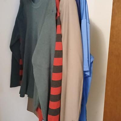 Men's clothes - Shirts, and a pair of shorts Most size XXL