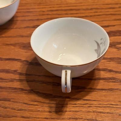 KAYSONS GOLDEN RHAPSODY FINE CHINA