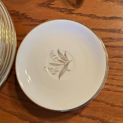 KAYSONS GOLDEN RHAPSODY FINE CHINA