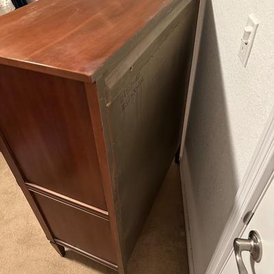 CHEST OF DRAWERS