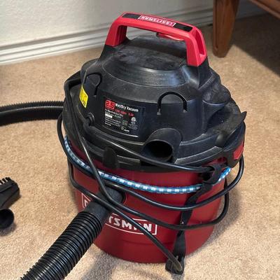 CRAFTSMAN 2 1/2 GALLON WET, DRY VACUUM AND WASTE BASKET