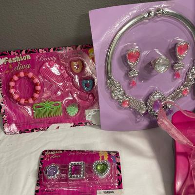 Fashion Diva dress up sets