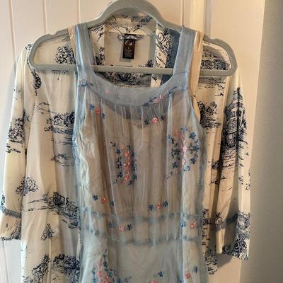 VINTAGE DRESSES AND BATH ROBE