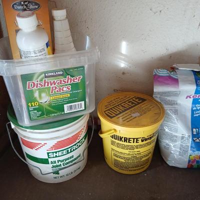Fix the house this winter! Household repair grout, quikrete with trowels and more