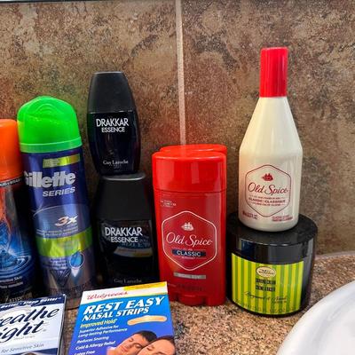 MEN’S PERSONAL HYGIENE ITEMS