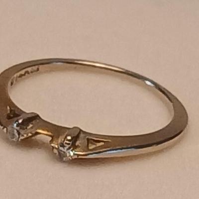 Marked 14 nx? ring with two small stones