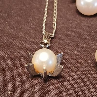 14k marked earrings with pearl like pendant and pearl like pendant on chain