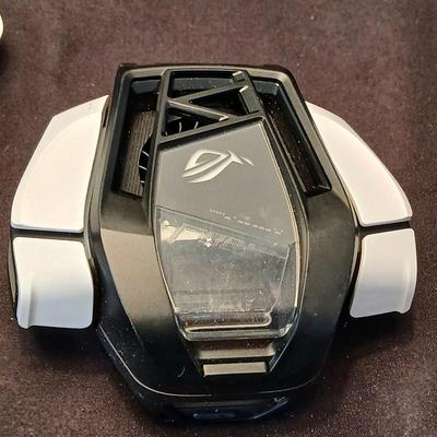 Otter box case for I phone 6 plus with an aero cooler fan for phone