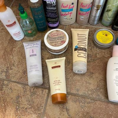 A LARGE ASSORTMENT OF PERSONAL CARE ITEMS