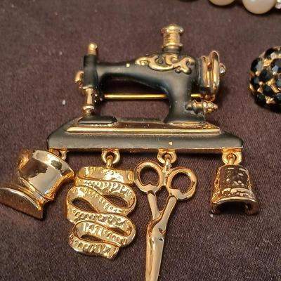 Sewing machine charm brooch, with clip on earrings