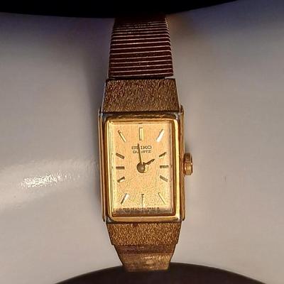 Vintage Seiko Watch Women Gold Dial Gold Tone Rectangle wrist watch