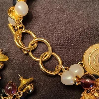 Costume Jewelry - gold plated shells - Napier