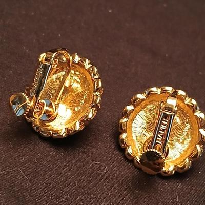 Costume Jewelry - gold plated shells - Napier