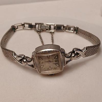 Vintage 10k Gold Rolled Gold Plated Bulova Ladies Watch