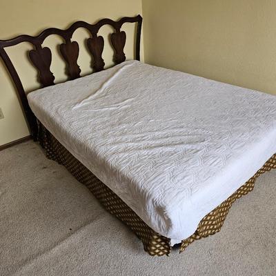 Full size bed - headboard and frame with mattress and boxsprings & bedding