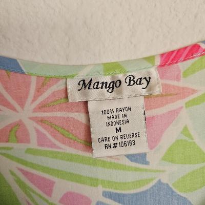 Six Nice Women's shirts size Large