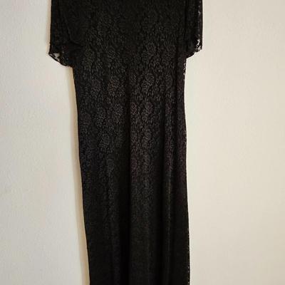 Women's dresses Size 14 - medium Ronni Nicole - MS Claus - Lolette