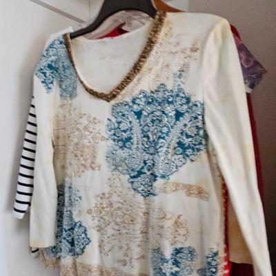 Women's Size XL Casual everyday shirts