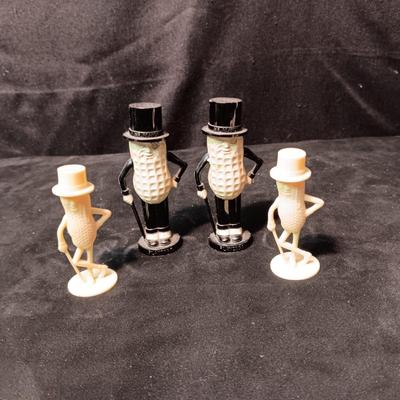 MR. PEANUT SALT & PEPPER SHAKERS