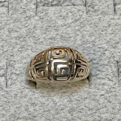 Greek key sterling silver dome ring 7