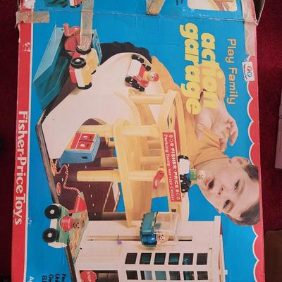 Fisher price Action garage