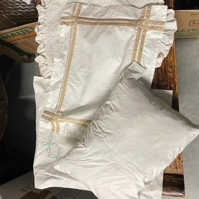 17 Down Pillows with Shams and Pillowcases (1020BL-SS)