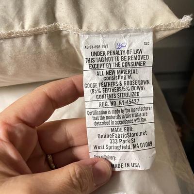 17 Down Pillows with Shams and Pillowcases (1020BL-SS)