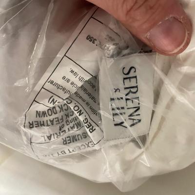 17 Down Pillows with Shams and Pillowcases (1020BL-SS)