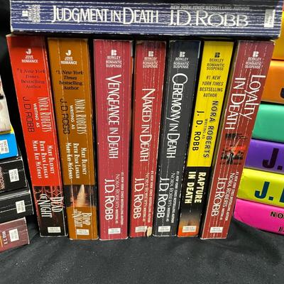 Nora Roberts as JD Robb Novels (1020BR- SS)