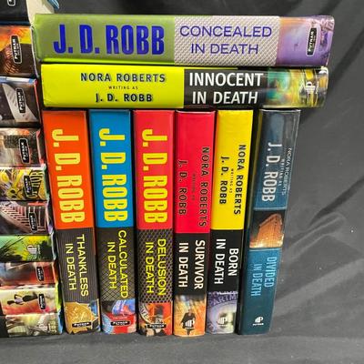 Nora Roberts as JD Robb Novels (1020BR- SS)