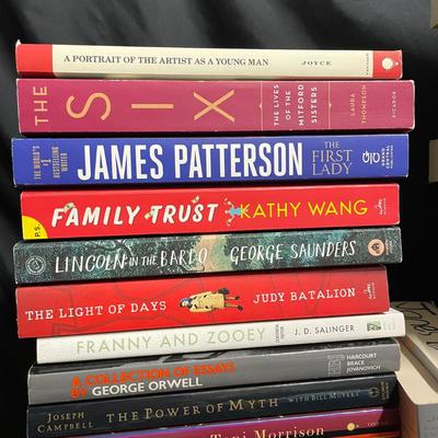 Popular Fiction & Memoirs in Paperback (1020R-SS)