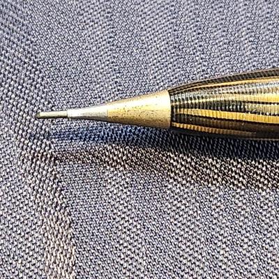 Lot of Vintage Fountain Pens + 1 Mechanical Pencil Sheaffer's Striped 14kt Nibs and Others