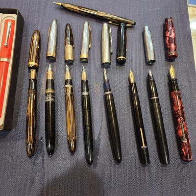 Lot of Vintage Fountain Pens + 1 Mechanical Pencil Sheaffer's Striped 14kt Nibs and Others