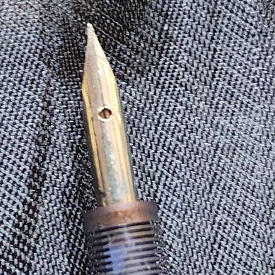 Lot of Vintage Fountain Pens + 1 Mechanical Pencil Sheaffer's Striped 14kt Nibs and Others