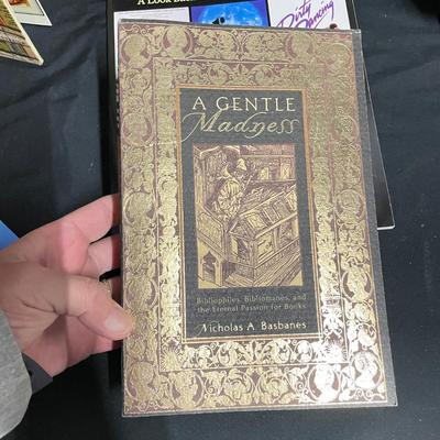 Unique Collection of Unusual Books (1020BR-SS)