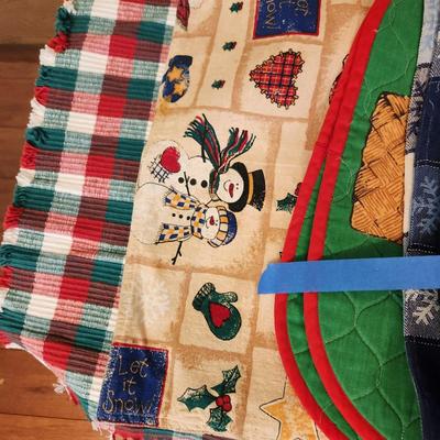Large Lot of Holiday Theme Linen Placemats