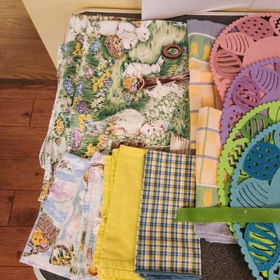 Large Lot Linens Placemats Round Rectangle Easter Eggs Fall and Others