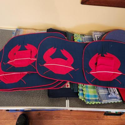 Last lot of Linen Table Placemats Coca Cola , Crabs, Round +2 Wood bead Round Trivets