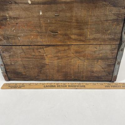 Vintage Rustic Wooden Crate Squirt Soda Pop Box Advertising Bottling Co.