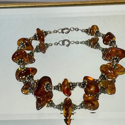 Nice Amber and Sterling beaded bracelet