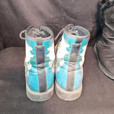 3 PAIRS OF LADIES BOOTS AND SHOES SIZE 8