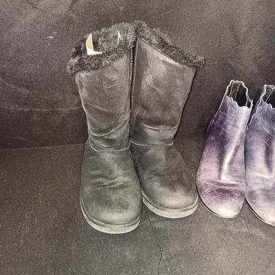 3 PAIRS OF LADIES BOOTS AND SHOES SIZE 8