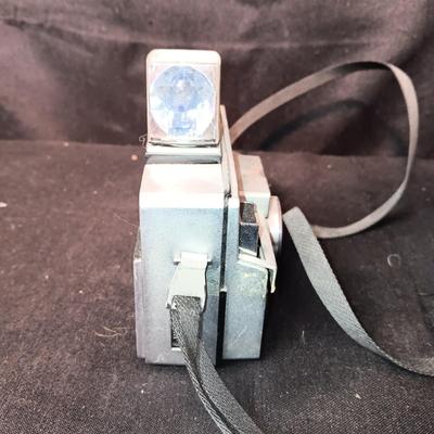 KODAK INSTAMATIC 804 & INSTAMATIC 304 CAMERA