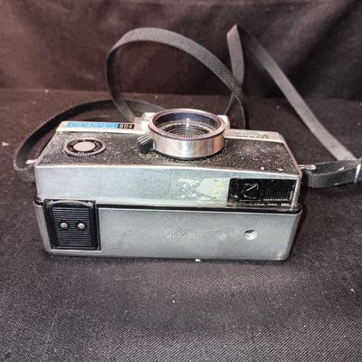 KODAK INSTAMATIC 804 & INSTAMATIC 304 CAMERA