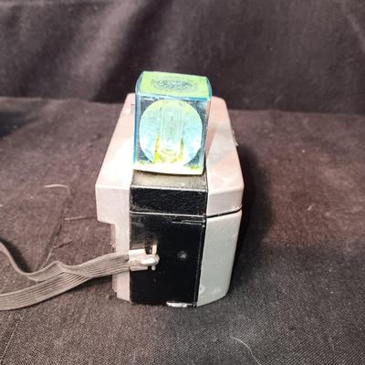 KODAK INSTAMATIC 804 & INSTAMATIC 304 CAMERA