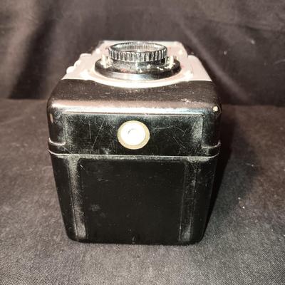 KODAK BROWNIE BULL'S-EYE CAMERA