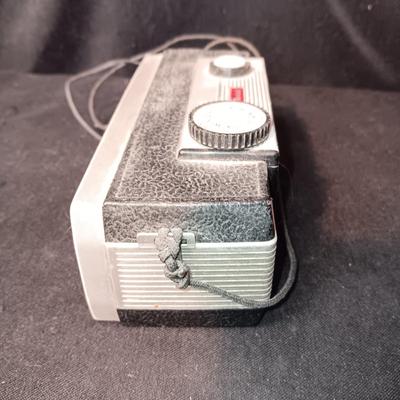 KODAK BROWNIE SUPER 27 CAMERA