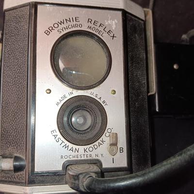 KODAK BROWNIE REFLEX SYNCHRO MODEL WITH FLASH CAMERA