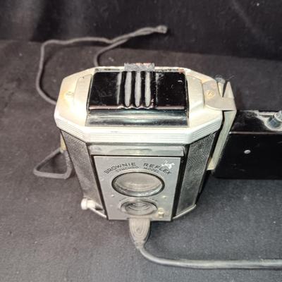 KODAK BROWNIE REFLEX SYNCHRO MODEL WITH FLASH CAMERA